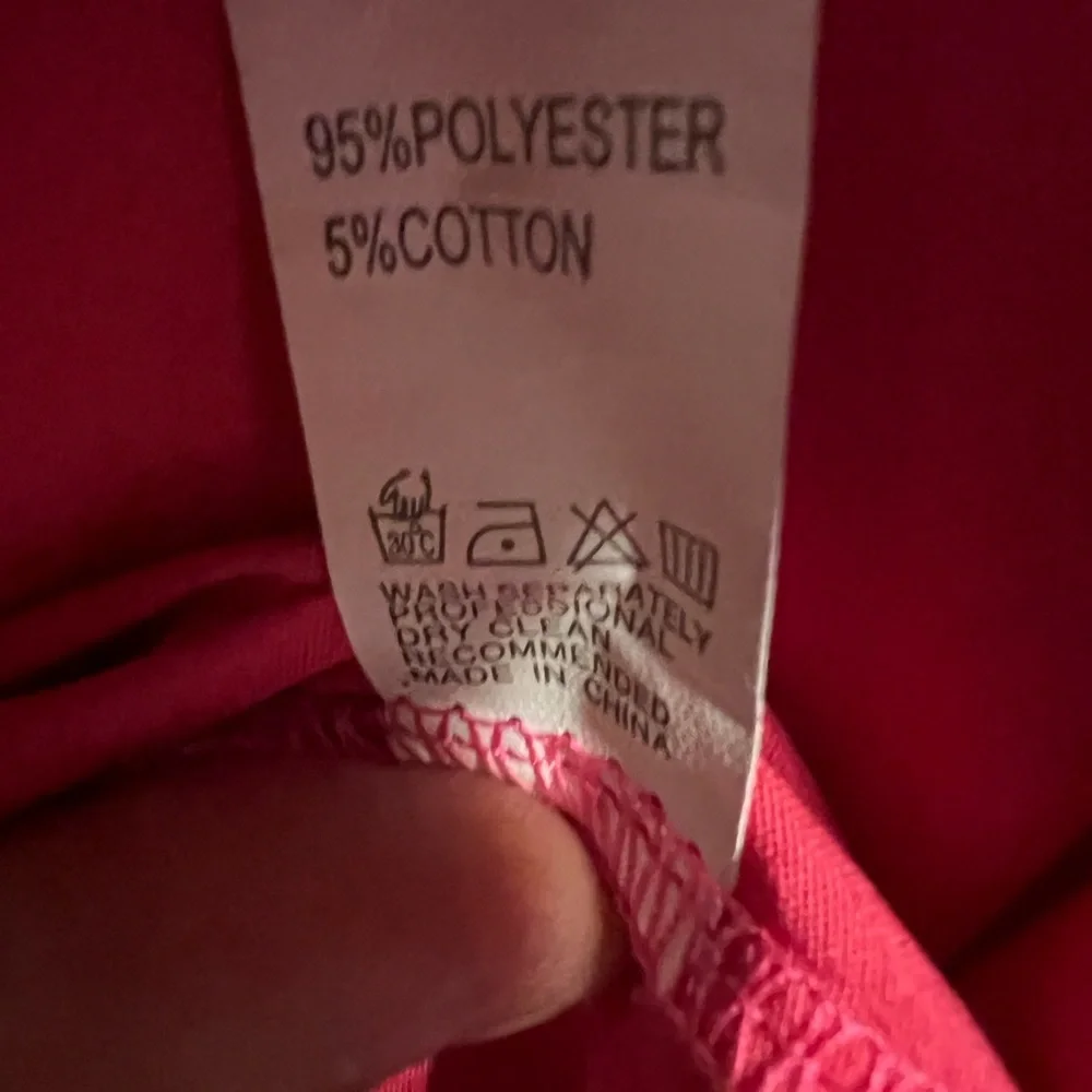 Women’s long sleeve button down pink dress. - Picture 4 of 6